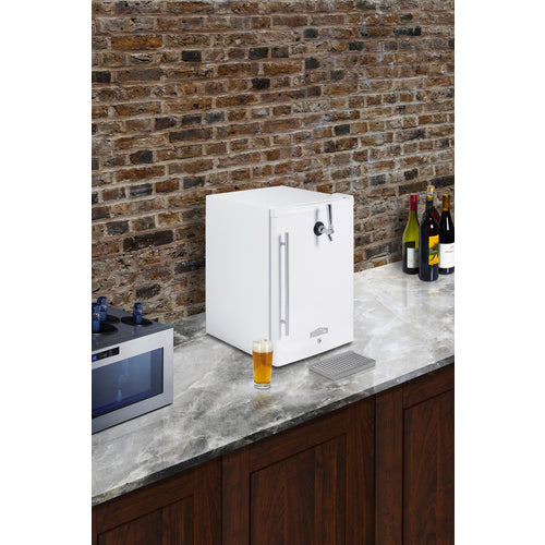 17" Wide Tabletop Front Tap Beer Kegerator - Summit FF31L7FRTP