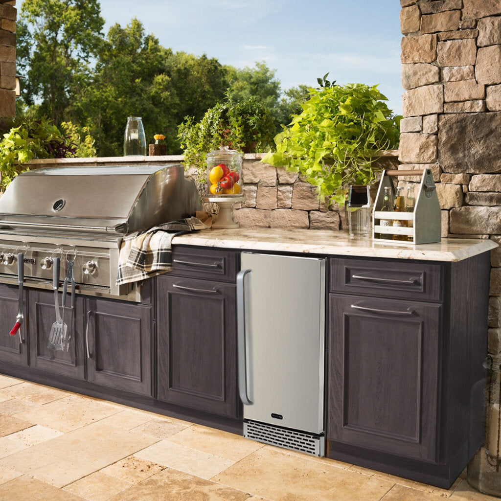 15″ Built-In Energy Star 3.0 cu. ft. Indoor/Outdoor Beverage Refrigerator Cooler - BOR-326FS