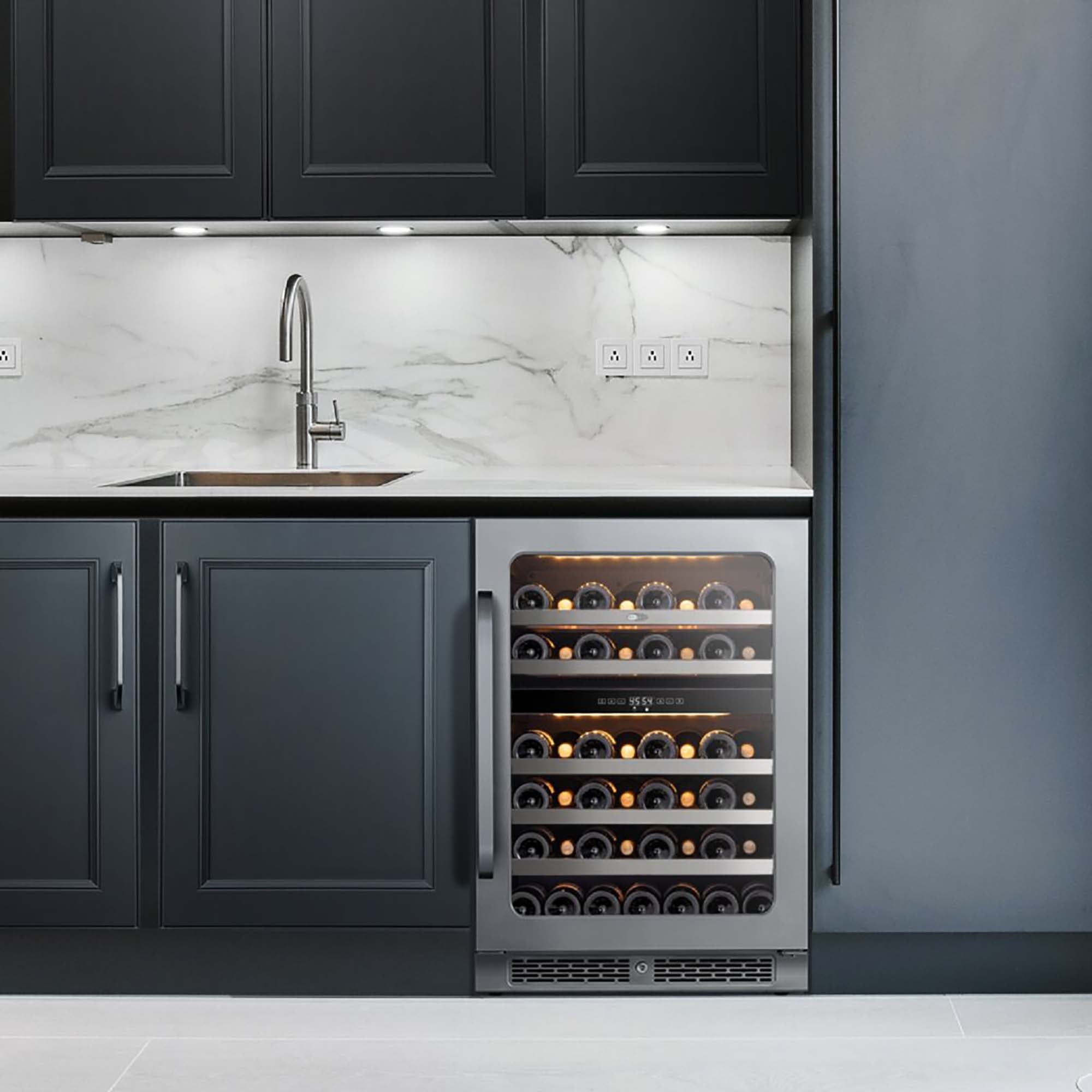 24″ Undercounter 46 Bottle Seamless Stainless Steel Wine Fridge | BSR-046DW